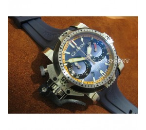 GRAHAM CHRONOFIGHTER OVERSIZE DIVER/DATE...NAVY